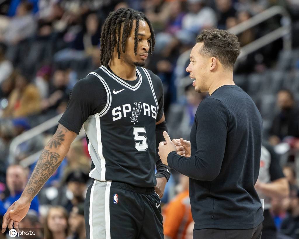 官方新秀榜：卡斯尔依旧领跑 状元榜眼分列二三位