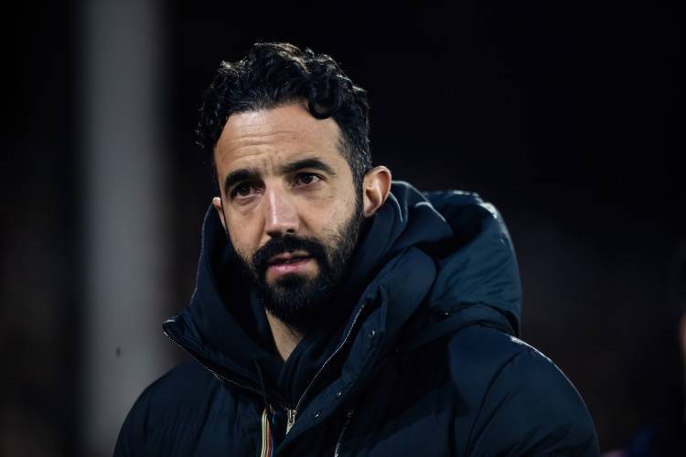 曼联如何重回顶级？阿莫林：我不天真也不疯狂，能看清与对手差距