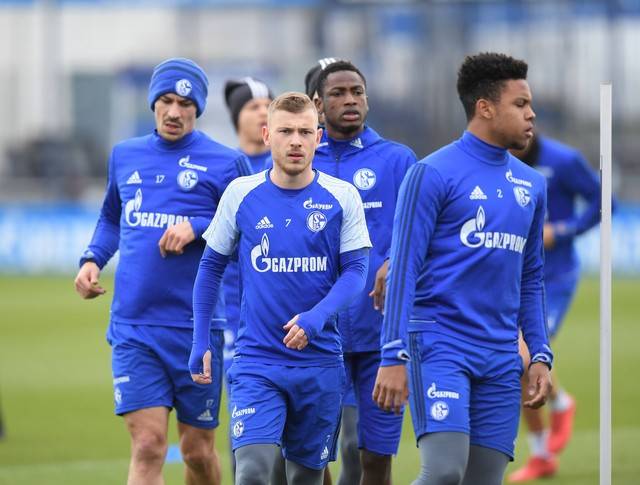 神操作！前4名3队打平，前德甲冠军3连败，留给汉堡的时间不多了