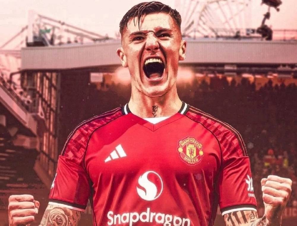 阿莫林钦点强力中锋来了!7000万欧成交,已与多名曼联球员交流